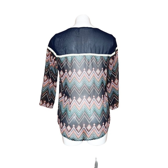 Collective Concepts Sheer Boho Blouse Navy Multi Chevron Print 3/4 Sleeve Top - Picture 3 of 7
